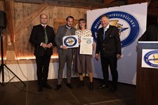 Finanz- und Heimatminister Albert Füracker verleiht Auszeichnung „Musikantenfreundliches Wirtshaus“