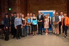 Finanz- und Heimatminister Albert Füracker verleiht das Gütesiegel "Heimatdorf 2025"